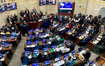 Si gana más de cuatro mínimos cotizará más; altas pensiones pagarán contribución