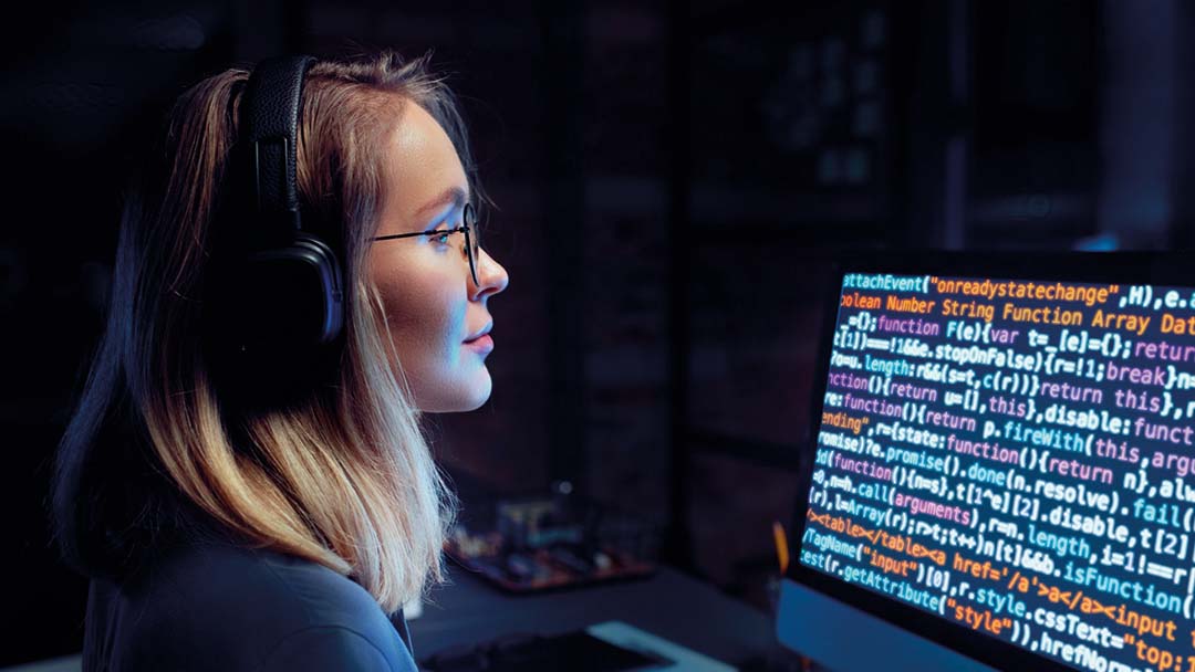 Desafío Digital: La Escasez de Mujeres Expertas en TIC en las Juntas Directivas Colombianas