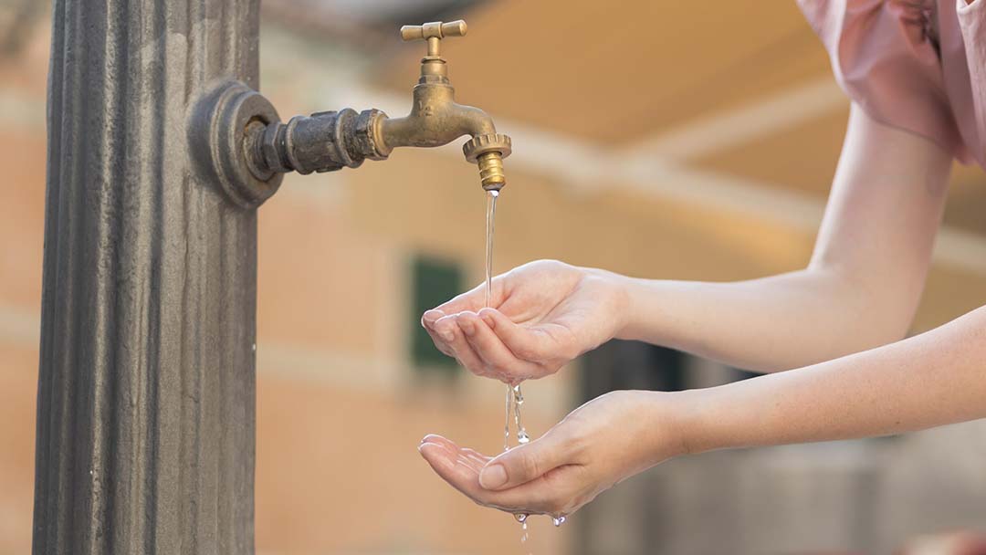 Alcaldía de Bogotá implementa suspensiones alternadas de agua debido a bajo nivel de embalses
