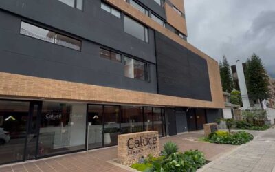 Calucé: 50 años liderando el cuidado digno e innovador para adultos mayores