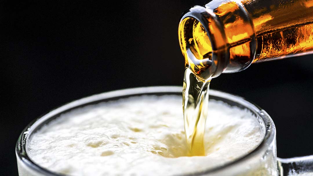Marca de cerveza tendrá edición especial para brindar por lo que somos y lo que seremos