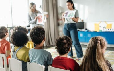 Petro admite incumplimiento de promesas en educación y culpa a exministros