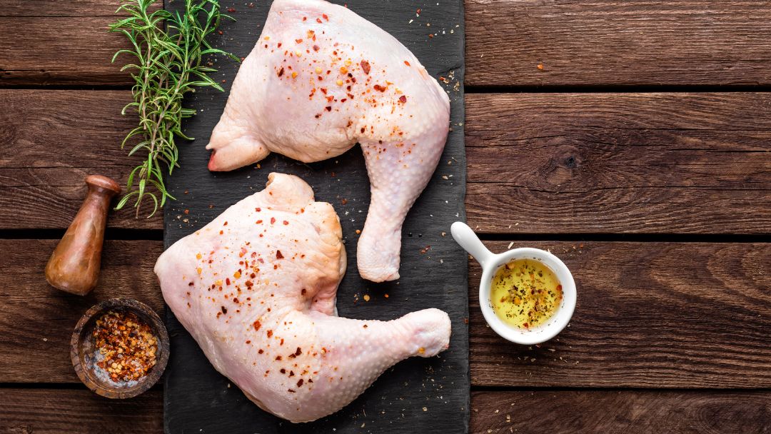 El pollo: la proteína más consumida del mundo y su futuro en Colombia