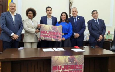 Radican Proyecto de Ley para proteger el manglar y a las mujeres piangüeras