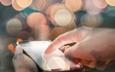Expertos alertan sobre riesgos al usar huella o rostro para desbloquear apps