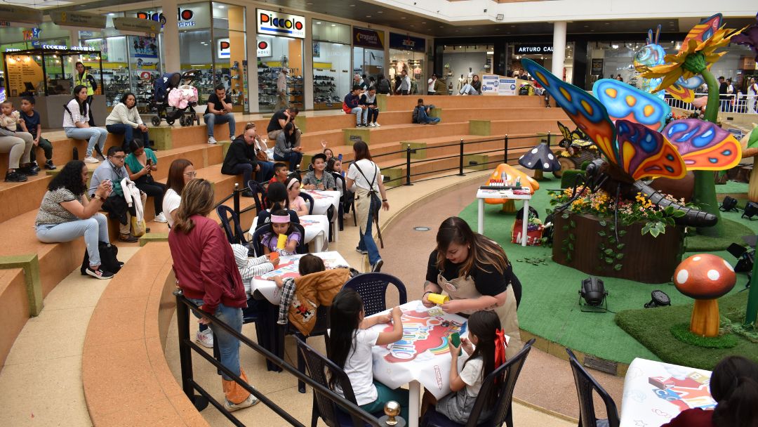 Entre la baja natalidad y redescubrir la magia de ser niños: una reflexión necesaria para Colombia