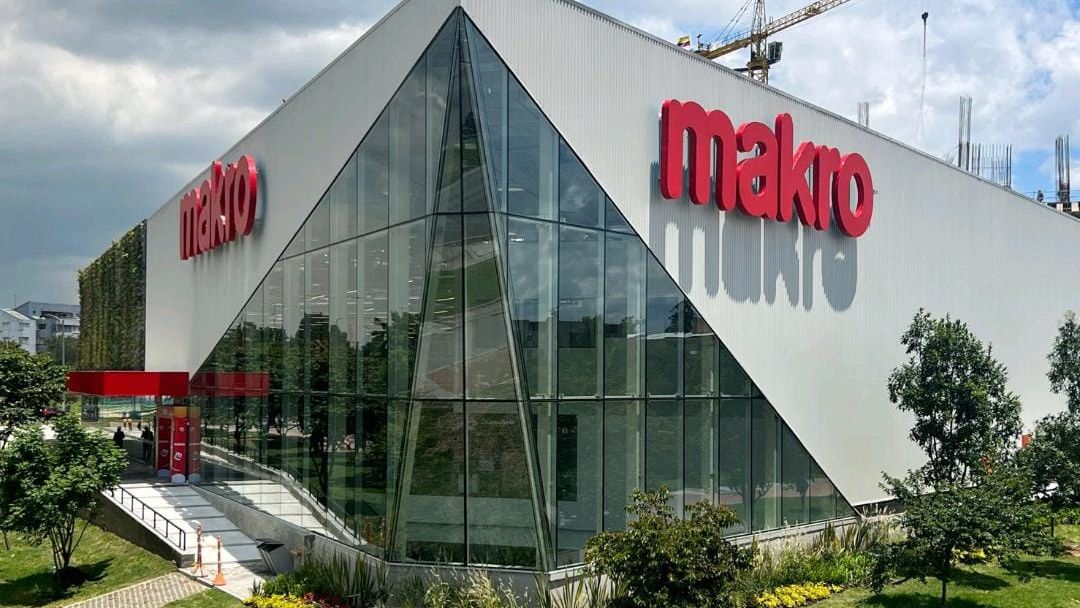 Makro celebra una semana de makroahorro para todos los colombianos: encuentra descuentos de hasta el 50%, y sorpréndete con una experiencia Jurásica para toda la familia