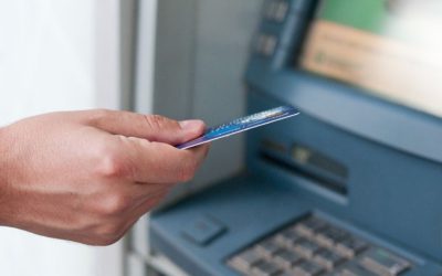 Modernización de aplicaciones COTS: prioridad estratégica para bancos y aseguradoras en Colombia