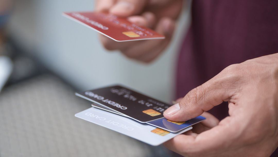 El poder de las tarjetas: impulso estratégico para bancos y fintechs en Colombia y América Latina