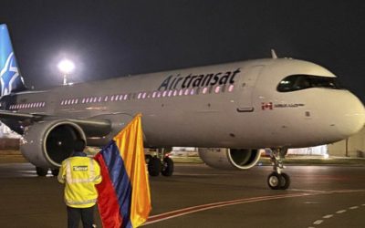 Medellín recibe su primer vuelo de Air Transat desde Canadá