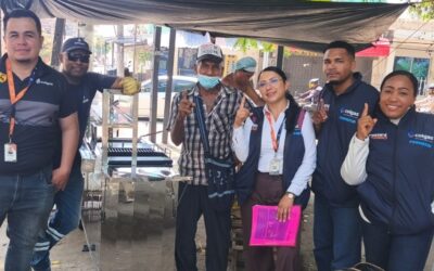De la leña al crédito: la apuesta por transformar 250 negocios de comida al paso en Colombia